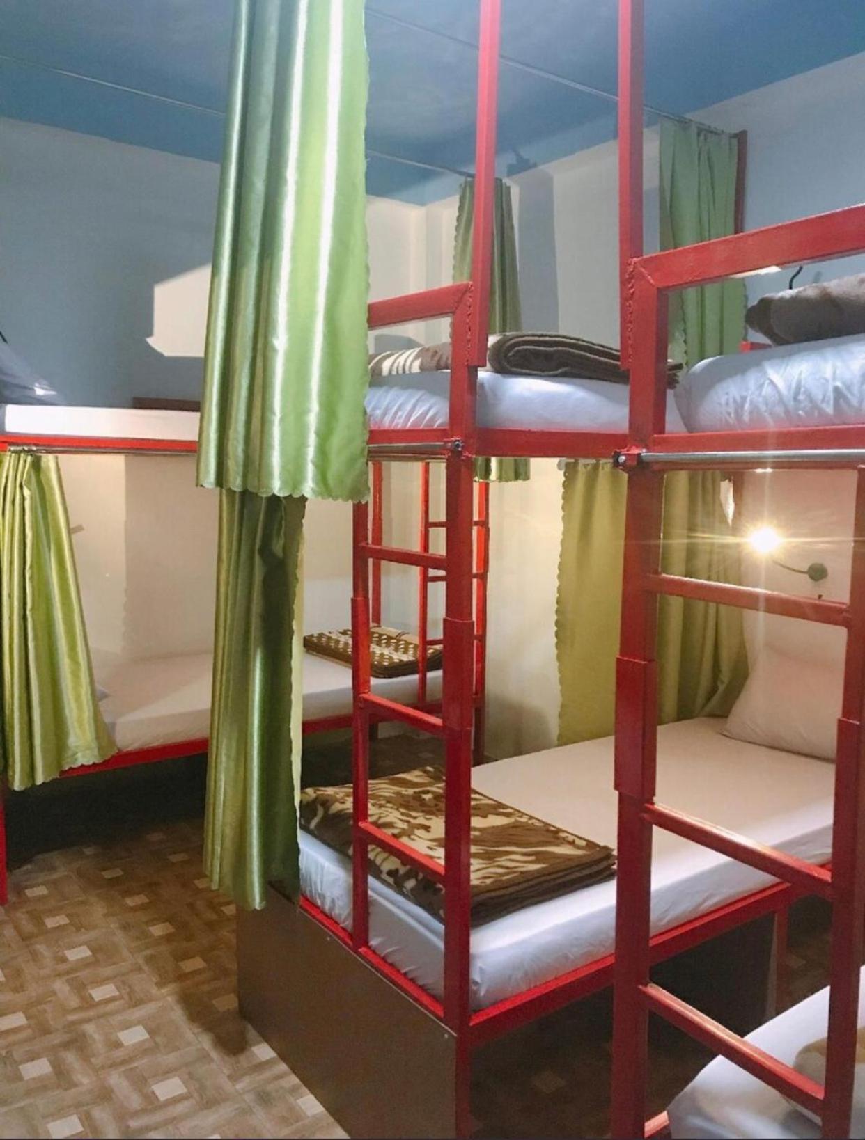 Vang Vieng Ruby Backpackers Hostel 外观 照片