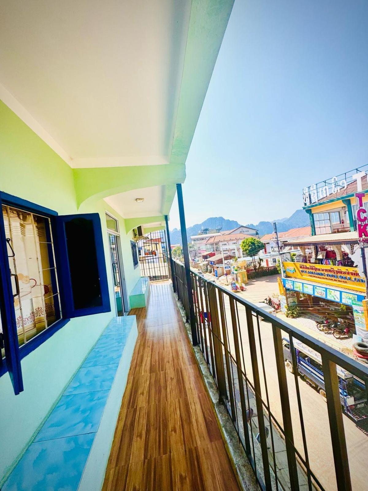 Vang Vieng Ruby Backpackers Hostel 外观 照片