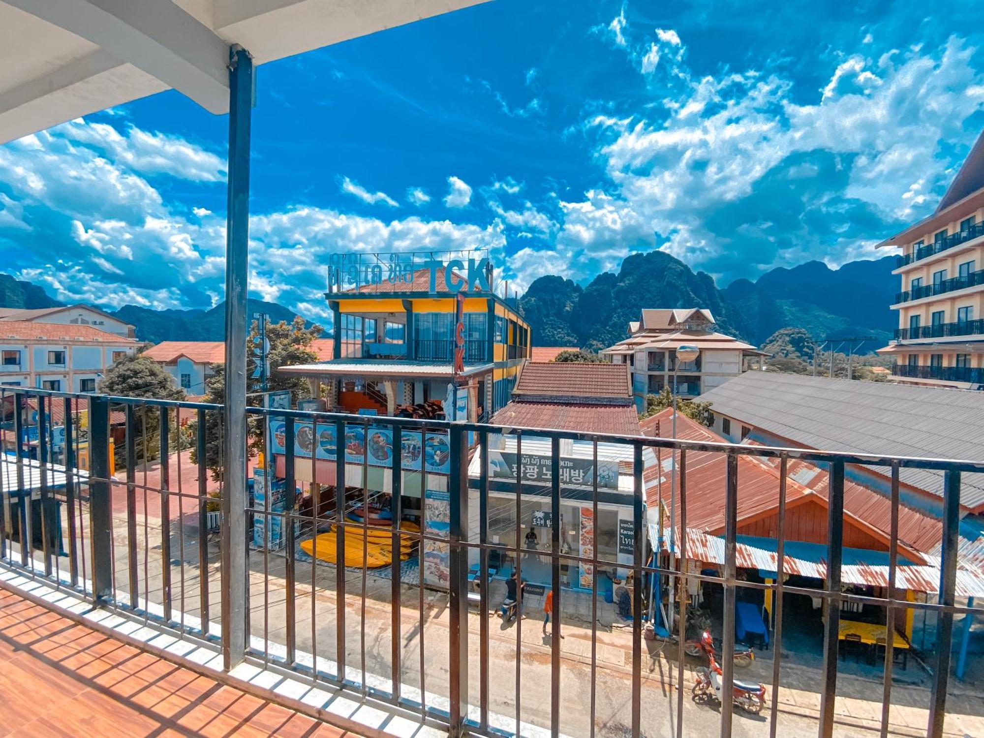 Vang Vieng Ruby Backpackers Hostel 外观 照片