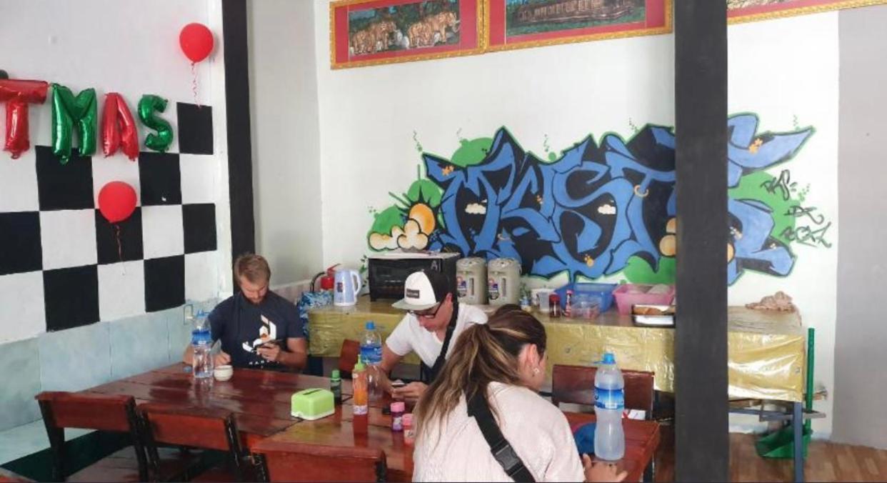 Vang Vieng Ruby Backpackers Hostel 外观 照片